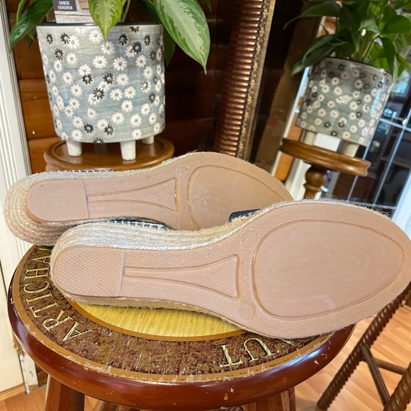 Enna Wedges - Picture 8 of 11